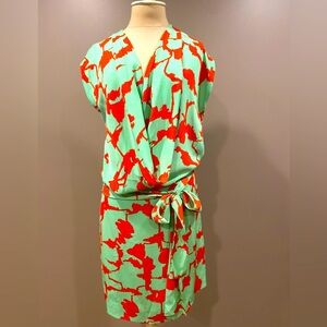 Diane Von Furstenberg Green and coral silk dress with belt, size 6